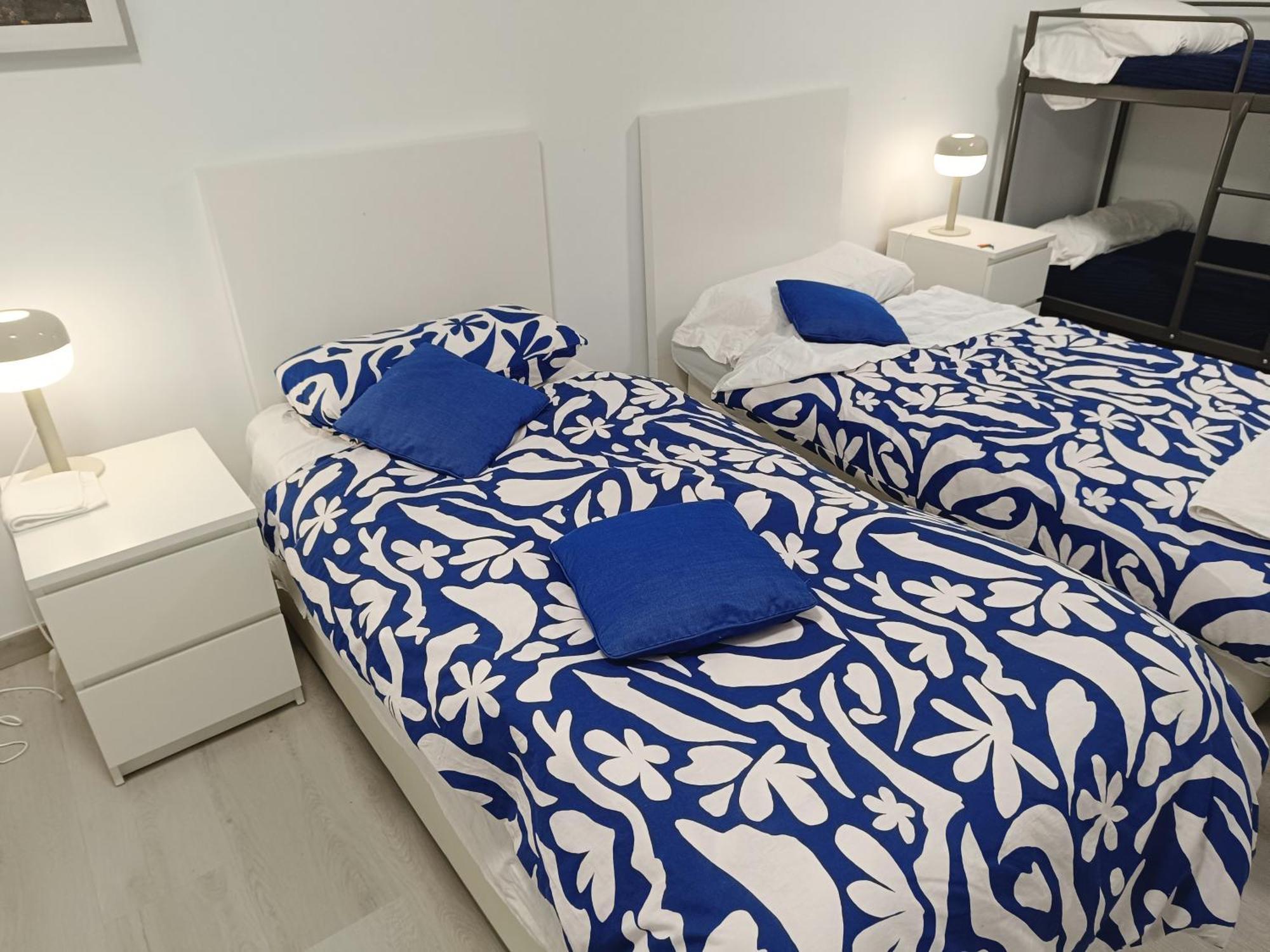2-Centro Hab Compartida Masculina 8X Bed and Breakfast Madrid Eksteriør billede